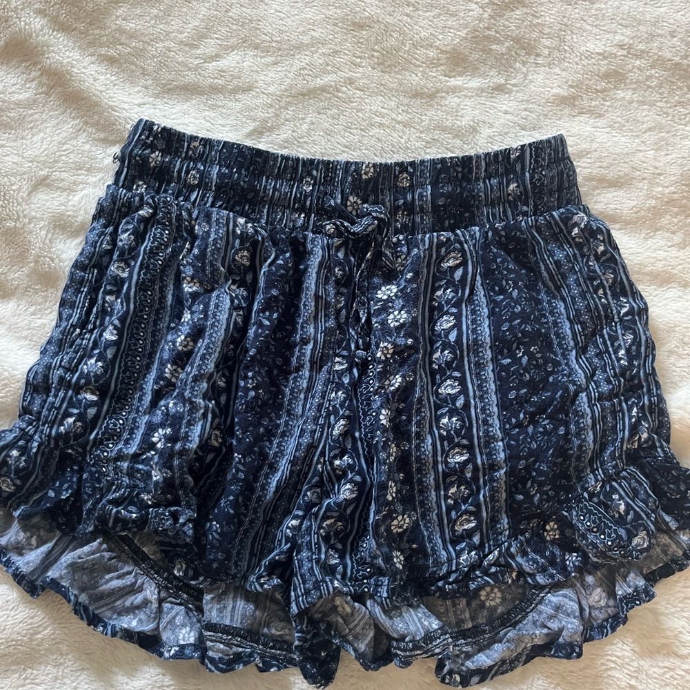 Hollister Flowy Shorts